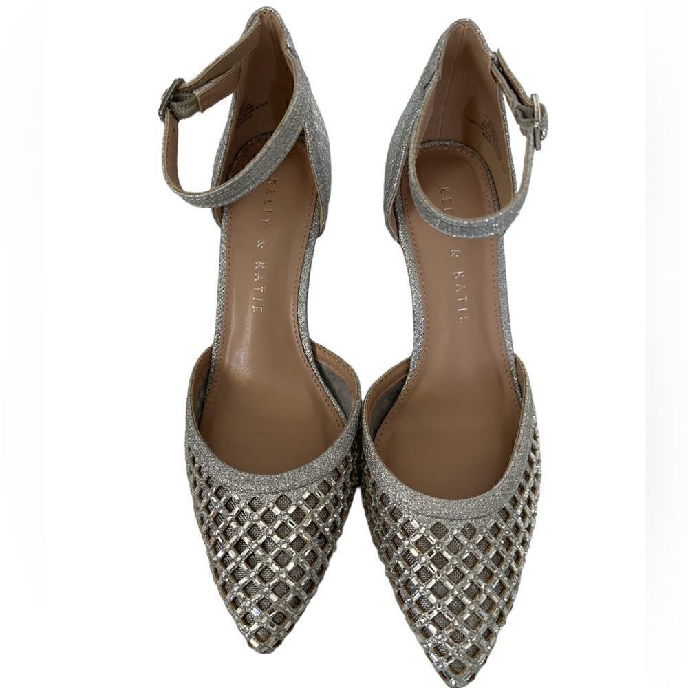 kelly & katie Bayae Pumps EUC